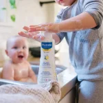 Mustela Nourishing Cleansing Gel with Cold Cream 300ml - Image 3